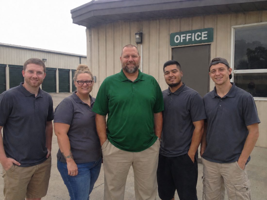 Pest control professionals in Moore, OK
